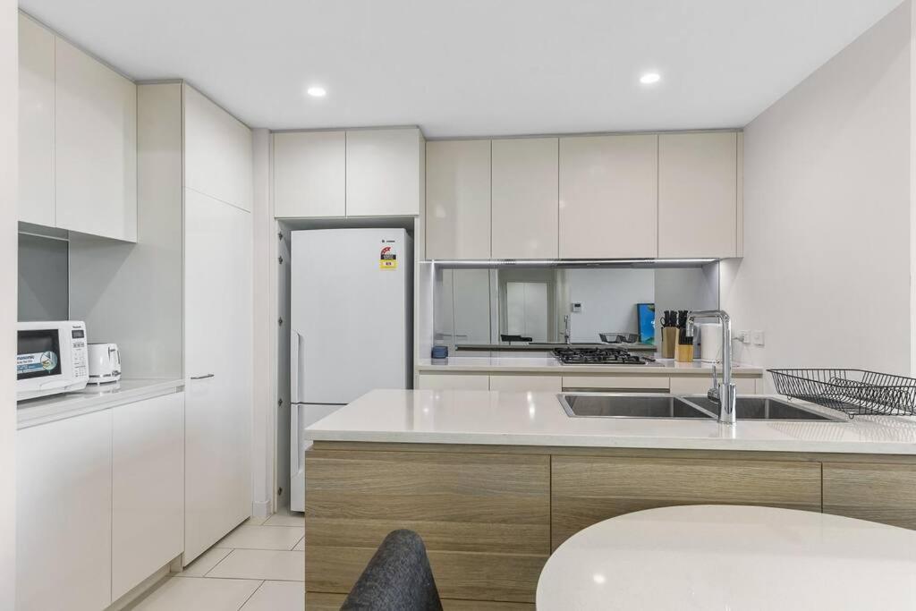 Two Bedroom Private Apartment In Lane Cove With Parking Sydney Ngoại thất bức ảnh